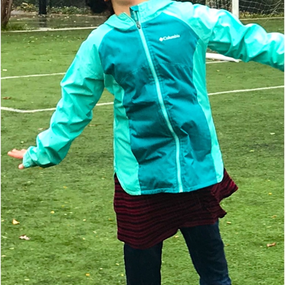 Columbia / sz 8/10. Good condition! Get prepared for the fall rain!